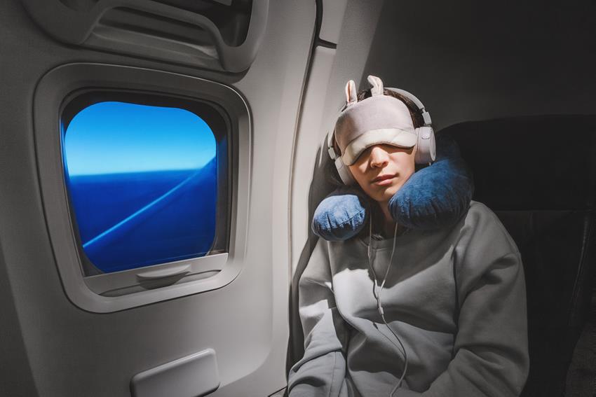 Jak zasnąć podczas lotu?